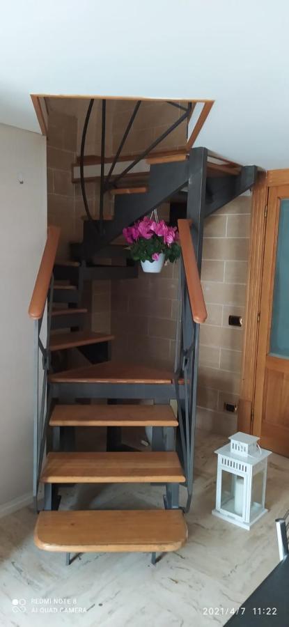 La Casa Del Sole Apartment Бари Екстериор снимка